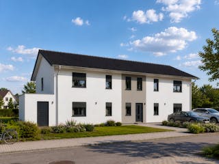 Massivhaus Haus Schöneiche von ROTH MASSIVHAUS Schlüsselfertig ab 1067000€, Satteldach-Klassiker Außenansicht 2