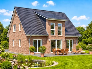 Massivhaus Hohe Düne von TIMOWA Massivhäuser, Satteldach-Klassiker Außenansicht 4