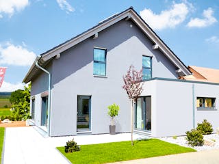 Fertighaus Koblenz von Fingerhut Haus Schlüsselfertig ab 570522€, Satteldach-Klassiker Außenansicht 3