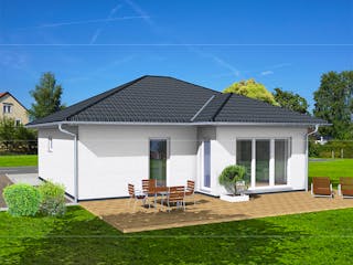 Massivhaus Bungalow 95 von AMB Massivhaus, Bungalow Außenansicht 1