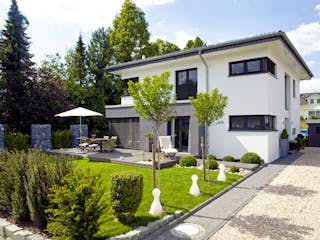 Massivhaus Haus Freiberger von Leberer Massivhaus Schlüsselfertig ab 550000€, Stadtvilla Außenansicht 1