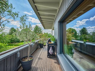 Fertighaus Mehrfamilienhaus Fink von Bau-Fritz - Mehrfamilienhäuser Schlüsselfertig ab 2700000€, Cubushaus Außenansicht 3