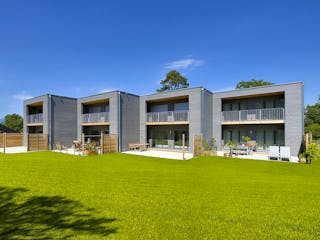 Fertighaus Mehrfamilienhaus Gardet von Bau-Fritz - Mehrfamilienhäuser Schlüsselfertig ab 595000€, Cubushaus Außenansicht 2