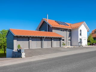 Fertighaus Mehrfamilienhaus Herndl von Bau-Fritz - Mehrfamilienhäuser Schlüsselfertig ab 1035000€, Außenansicht 3