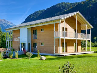 Fertighaus Mehrfamilienhaus Valfontana von Bau-Fritz - Mehrfamilienhäuser Schlüsselfertig ab 1290000€, Außenansicht 4