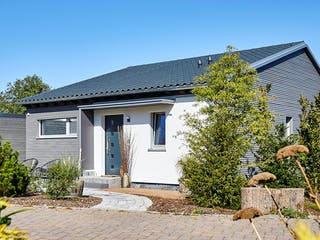Fertighaus Bieker - Kundenhaus von Bau-Fritz Schlüsselfertig ab 375000€, Bungalow Außenansicht 3