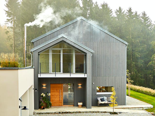 Fertighaus Haus am Wald - Kundenhaus von Bau-Fritz Schlüsselfertig ab 940000€, Satteldach-Klassiker Außenansicht 5