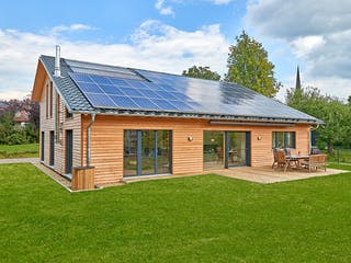 Fertighaus Schweiger - Kundenhaus von Bau-Fritz Schlüsselfertig ab 775000€, Bungalow Außenansicht 2