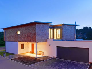 Fertighaus Bullinger - Kundenhaus von Bau-Fritz Schlüsselfertig ab 1240000€, Pultdachhaus Außenansicht 3
