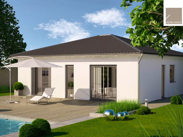 Massivhaus Bungalow Easy von Kern-Haus Schlüsselfertig ab 266900€, Bungalow Außenansicht 1 Massivhaus Bungalow Easy von Kern-Haus Schlüsselfertig ab 266900€, Bungalow Außenansicht 1