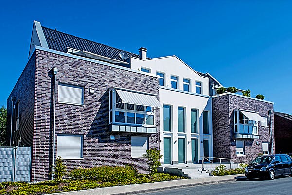 c728c76b_portraitblock2