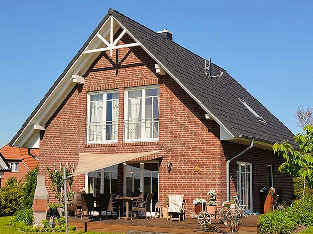 Fertighaus Imke (KfW-Effizienzhaus 40 EE) von Dammann-Haus Schlüsselfertig ab 323700€, Satteldach-Klassiker Außenansicht 1 Fertighaus Imke (KfW-Effizienzhaus 40 EE) von Dammann-Haus Schlüsselfertig ab 323700€, Satteldach-Klassiker Außenansicht 1