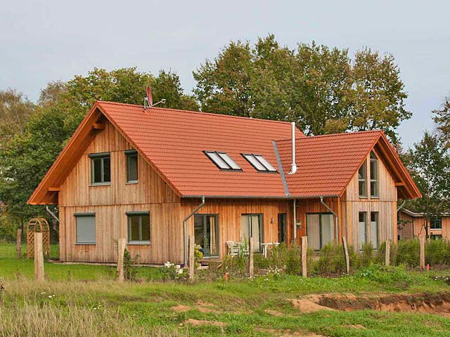 Fertighaus Irina (KfW-Effizienzhaus 40 EE) von Dammann-Haus Schlüsselfertig ab 491900€, Satteldach-Klassiker Außenansicht 1