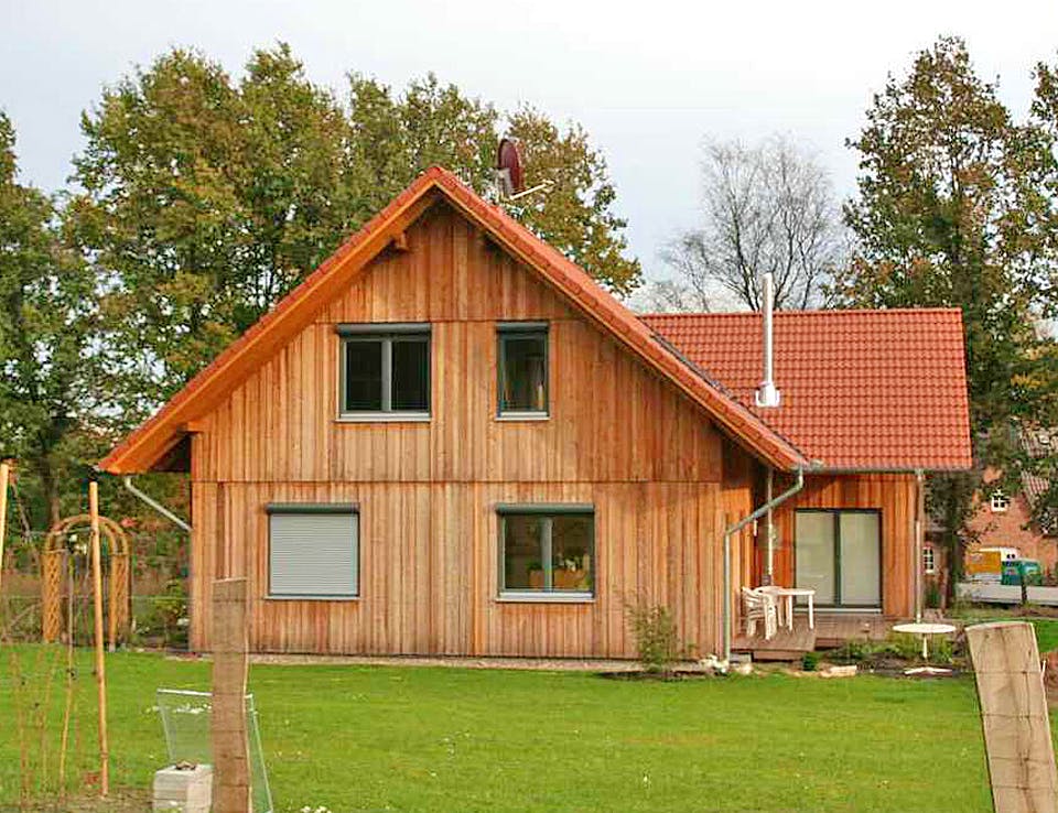 Fertighaus Irina (KfW-Effizienzhaus 40 EE) von Dammann-Haus Schlüsselfertig ab 491900€, Satteldach-Klassiker Außenansicht 2