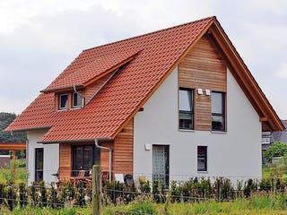 Fertighaus Kathrin (KfW-Effizienzhaus 40 EE) von Dammann-Haus Schlüsselfertig ab 331200€, Satteldach-Klassiker Außenansicht 3
