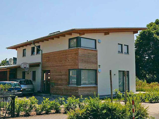Fertighaus Petra (KfW-Effizienzhaus 40 EE) von Dammann-Haus Schlüsselfertig ab 344900€, Pultdachhaus Außenansicht 3