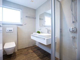 Massivhaus ICON 4 mit Satteldach von Dennert Massivhaus Ausbauhaus ab 259600€, Satteldach-Klassiker Innenansicht 2