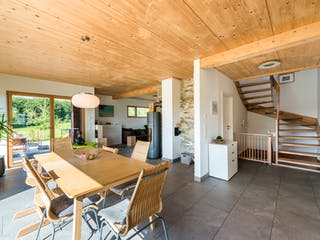 Blockhaus D140 Sinn von Frammelsberger R. Ingenieur-Holzbau, Satteldach-Klassiker Innenansicht 3