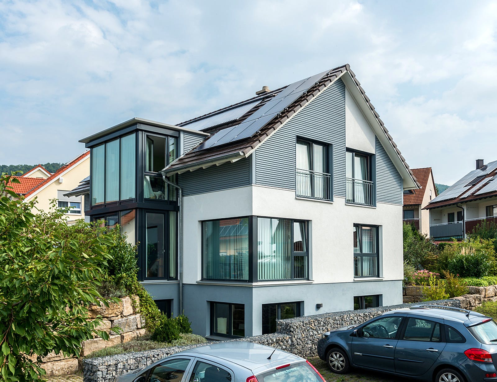 Blockhaus D176 Becker von Frammelsberger R. Ingenieur-Holzbau, Satteldach-Klassiker Außenansicht 1