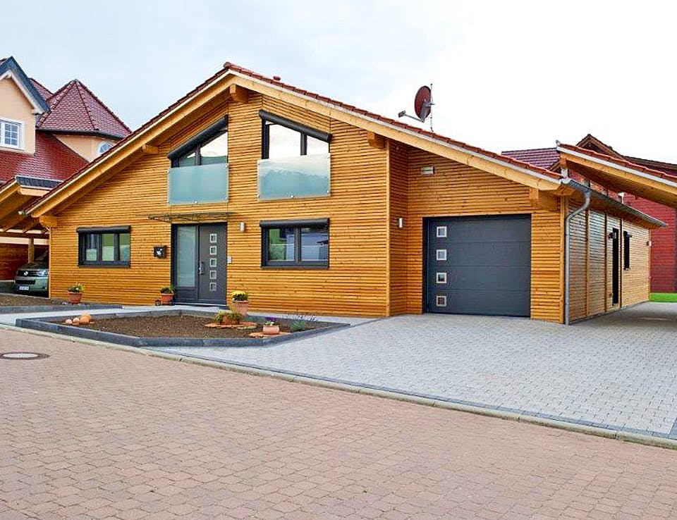 Fertighaus Haus 1 von Dörr Bio-Holzhaus, Satteldach-Klassiker Außenansicht 3