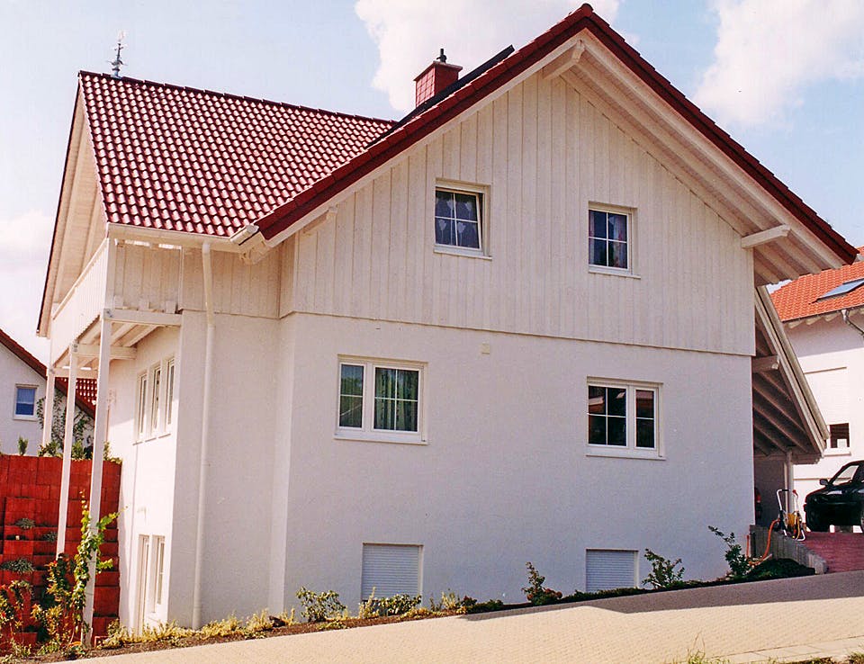 Fertighaus Haus 6 von Dörr Bio-Holzhaus, Satteldach-Klassiker Außenansicht 3