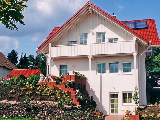 Fertighaus Haus 6 von Dörr Bio-Holzhaus, Satteldach-Klassiker Außenansicht 5