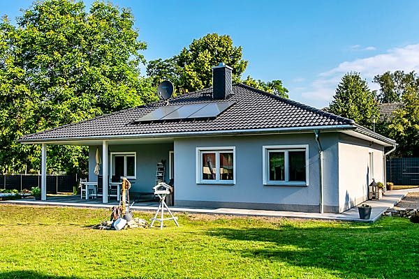 f5fe6dc3_portraitblock1