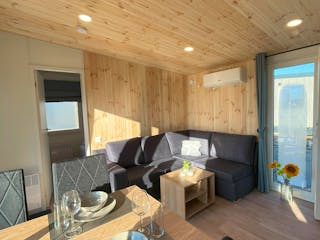 Fertighaus Chalet One von Easy Homes - Tiny- & Modulhäuser Schlüsselfertig ab 89900€, Bungalow Innenansicht 3