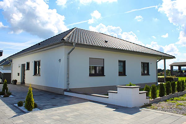 ff385d8f_portraitblock3