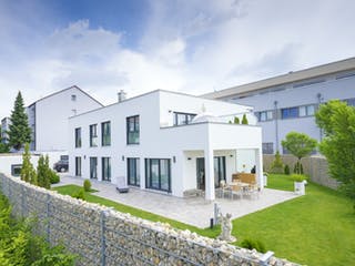 Fertighaus Bauhaus 333 von FischerHaus Schlüsselfertig ab 967032€, Cubushaus Außenansicht 1