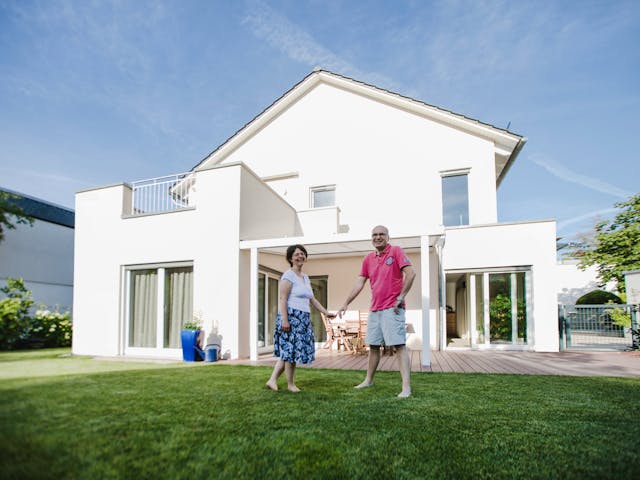 Fertighaus Modern 178 von FischerHaus Schlüsselfertig ab 516912€, Satteldach-Klassiker Außenansicht 1