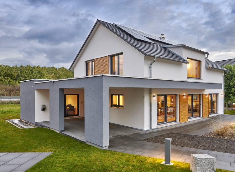 Fertighaus MH Günzburg von Fertighaus WEISS Schlüsselfertig ab 440000€, Satteldach-Klassiker Außenansicht 1