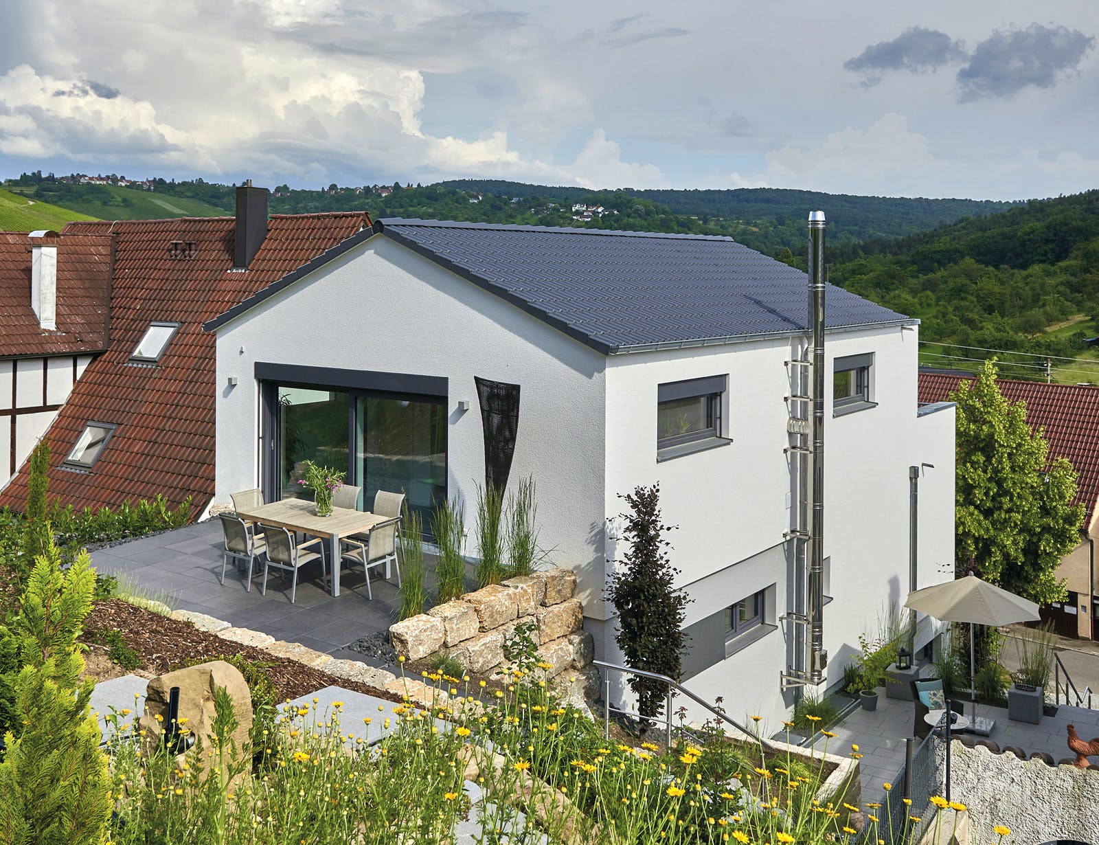 Fertighaus Haus Wied von Fertighaus WEISS Schlüsselfertig ab 391000€, Satteldach-Klassiker Außenansicht 2