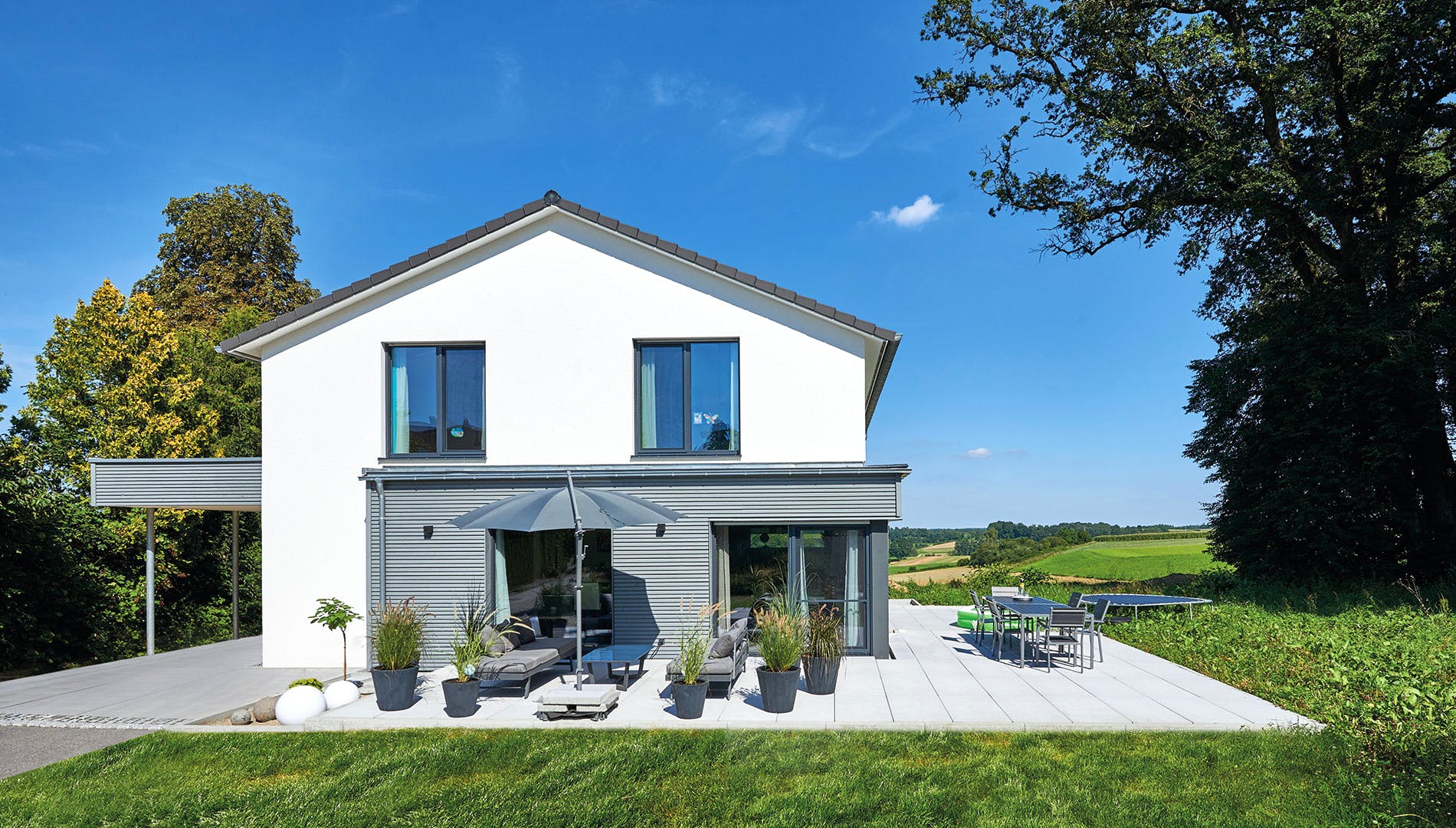 Fertighaus Haus Faber von Fertighaus WEISS Schlüsselfertig ab 448000€, Satteldach-Klassiker Außenansicht 2