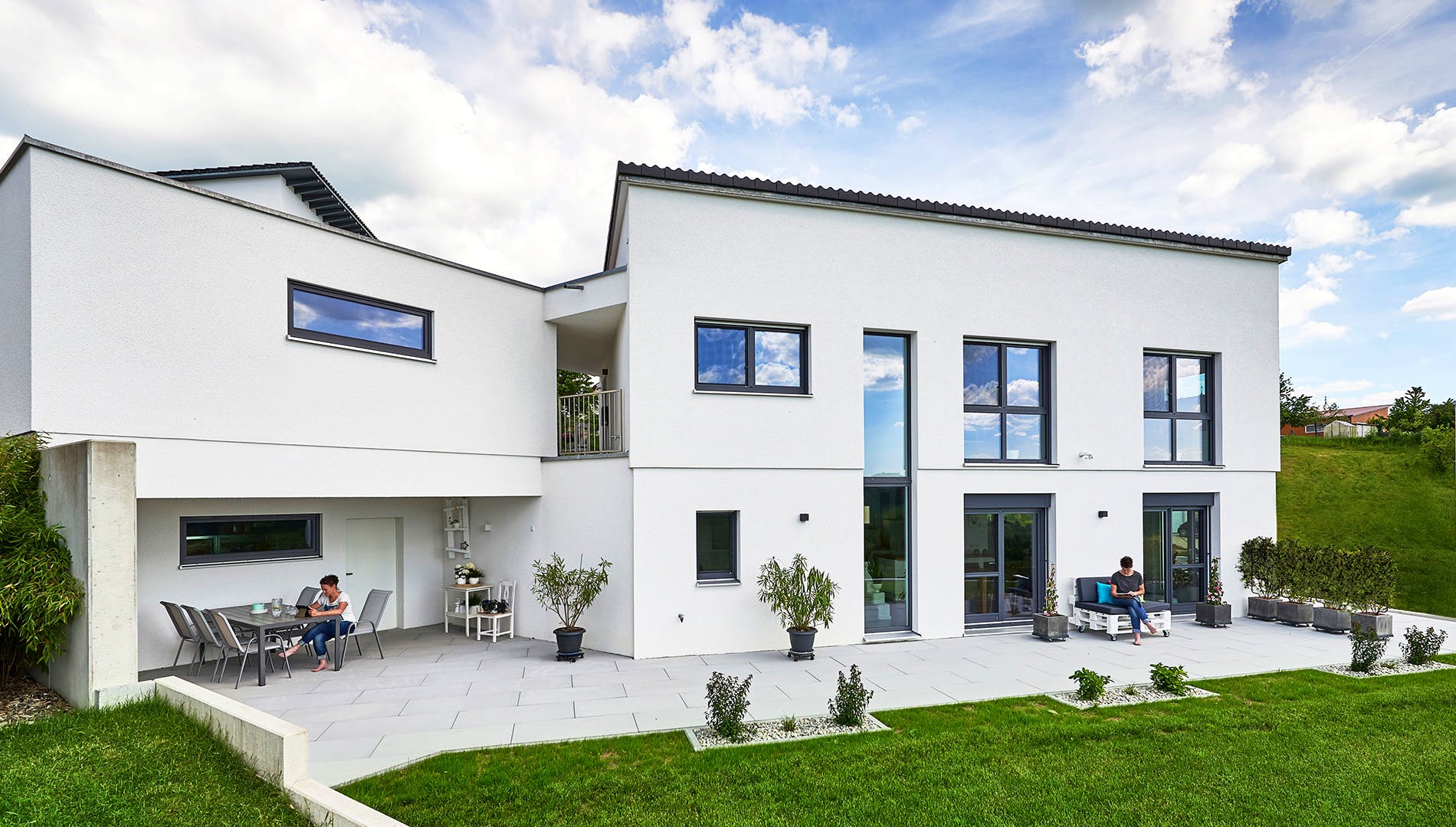 Fertighaus Haus Irtenkauf von Fertighaus WEISS Schlüsselfertig ab 414000€, Pultdachhaus Außenansicht 2