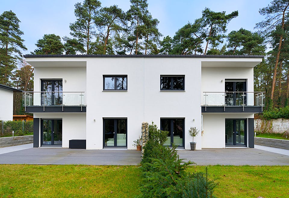 Fertighaus Haus Knüpfer/Schmenger von Fertighaus WEISS, Pultdachhaus Außenansicht 3