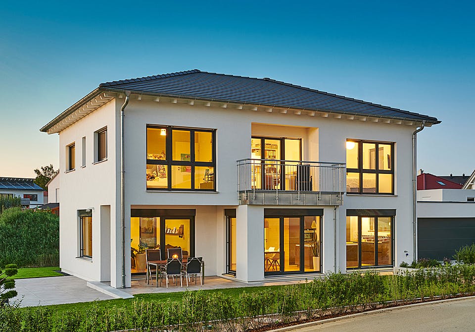 Fertighaus Haus Prümmer von Fertighaus WEISS Schlüsselfertig ab 418000€, Stadtvilla Außenansicht 1