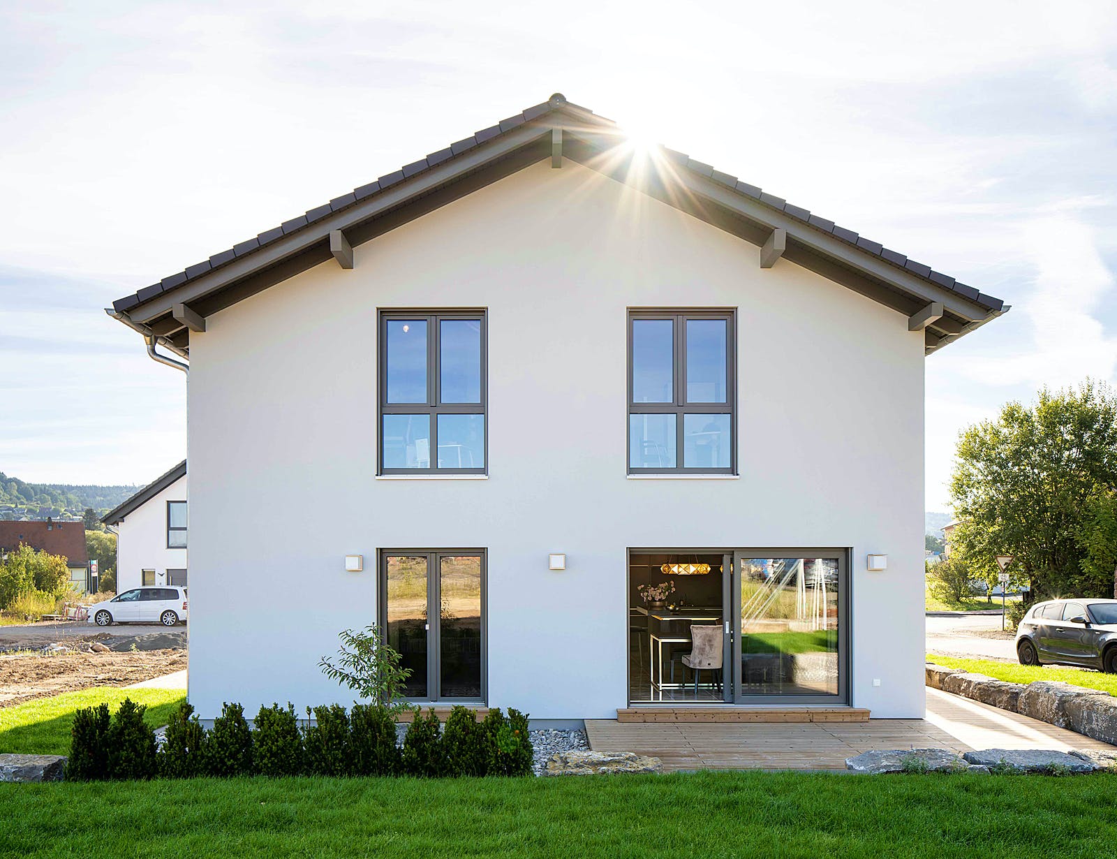 Fertighaus MH Büdingen - ARTIS 302 von FingerHaus Schlüsselfertig ab 392893€, Satteldach-Klassiker Außenansicht 2
