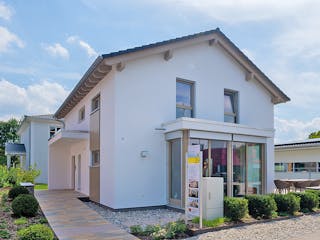 Fertighaus MH München-Poing - MEDLEY 3.0 300 B S215 von FingerHaus Schlüsselfertig ab 424449€, Außenansicht 2
