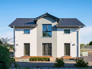 Fertighaus MH Leipzig - UNO 2.0 200 B S180 von FingerHaus Schlüsselfertig ab 375877€, Satteldach-Klassiker Außenansicht 1