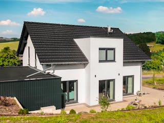 Fertighaus Amika von Fingerhut Haus Schlüsselfertig ab 476245€, Satteldach-Klassiker Außenansicht 4