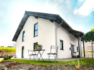 Fertighaus Amika von Fingerhut Haus Schlüsselfertig ab 476245€, Satteldach-Klassiker Außenansicht 5