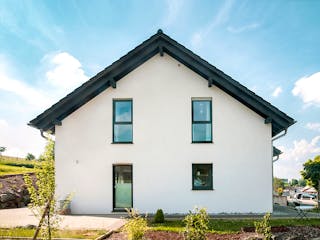 Fertighaus Amika von Fingerhut Haus Schlüsselfertig ab 476245€, Satteldach-Klassiker Außenansicht 6