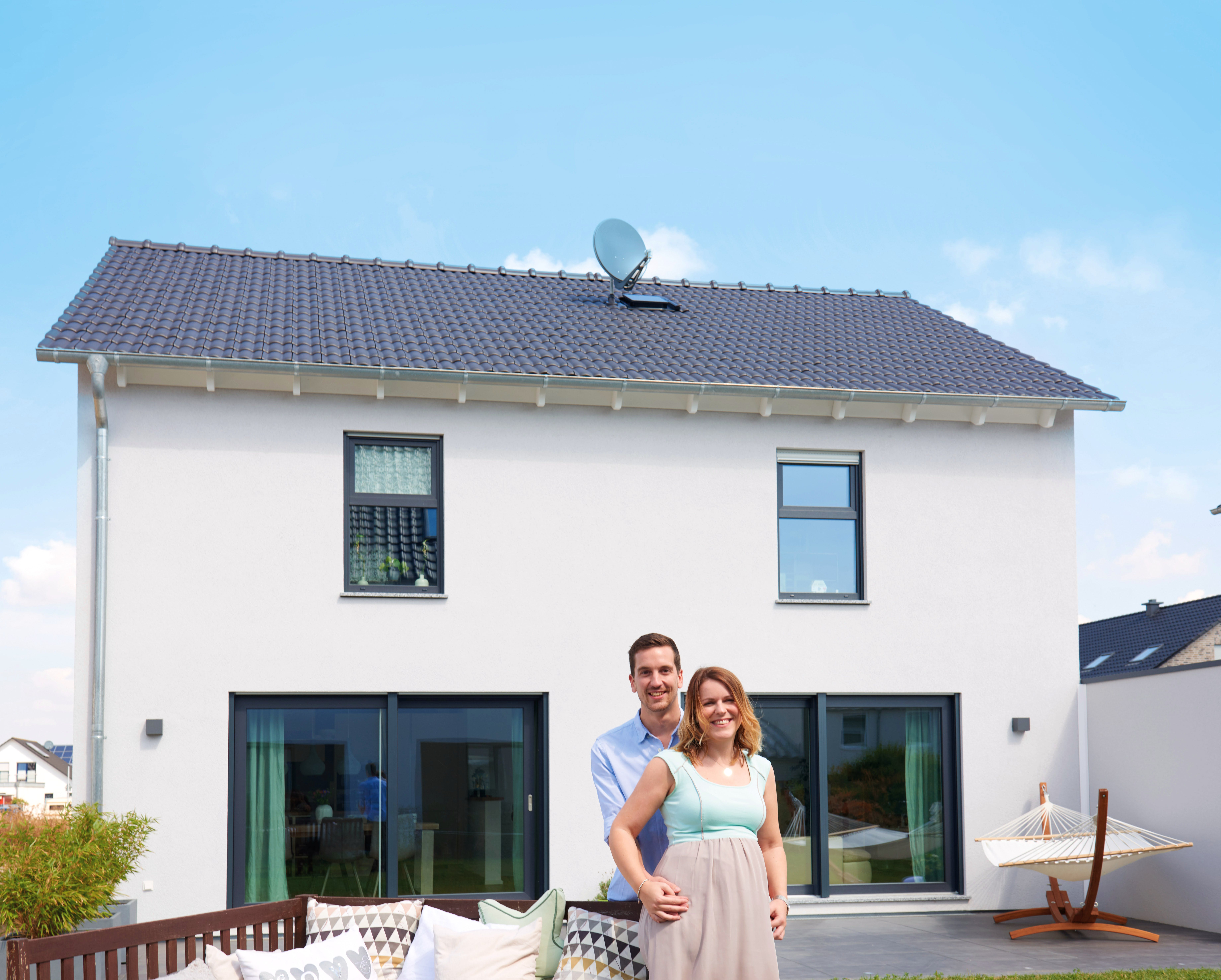 Fertighaus Juna von FINGERHUT-HAUS Schlüsselfertig ab 430488€, Satteldach-Klassiker Außenansicht 1