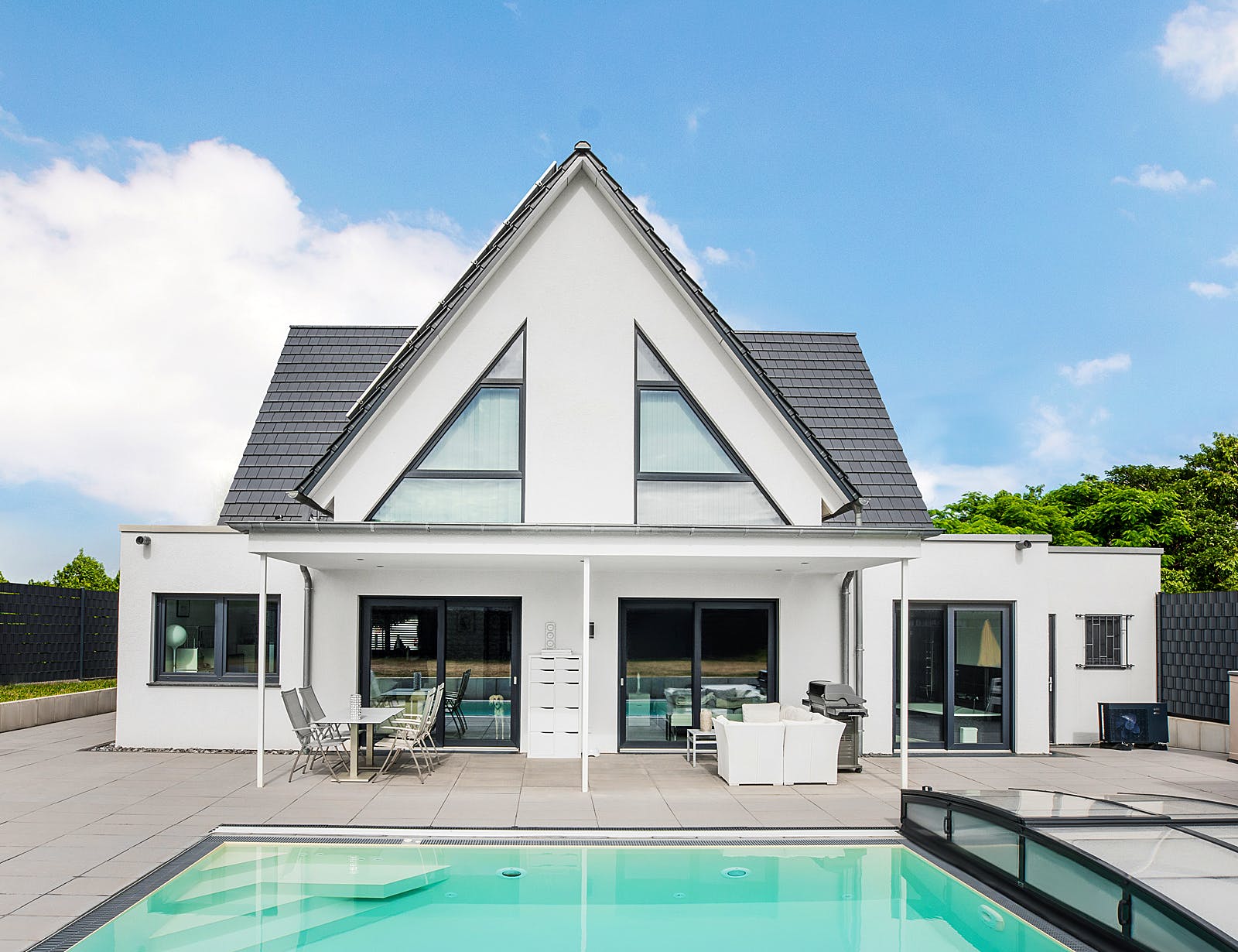 Fertighaus Klino von FINGERHUT-HAUS Schlüsselfertig ab 879506€, Satteldach-Klassiker Außenansicht 1