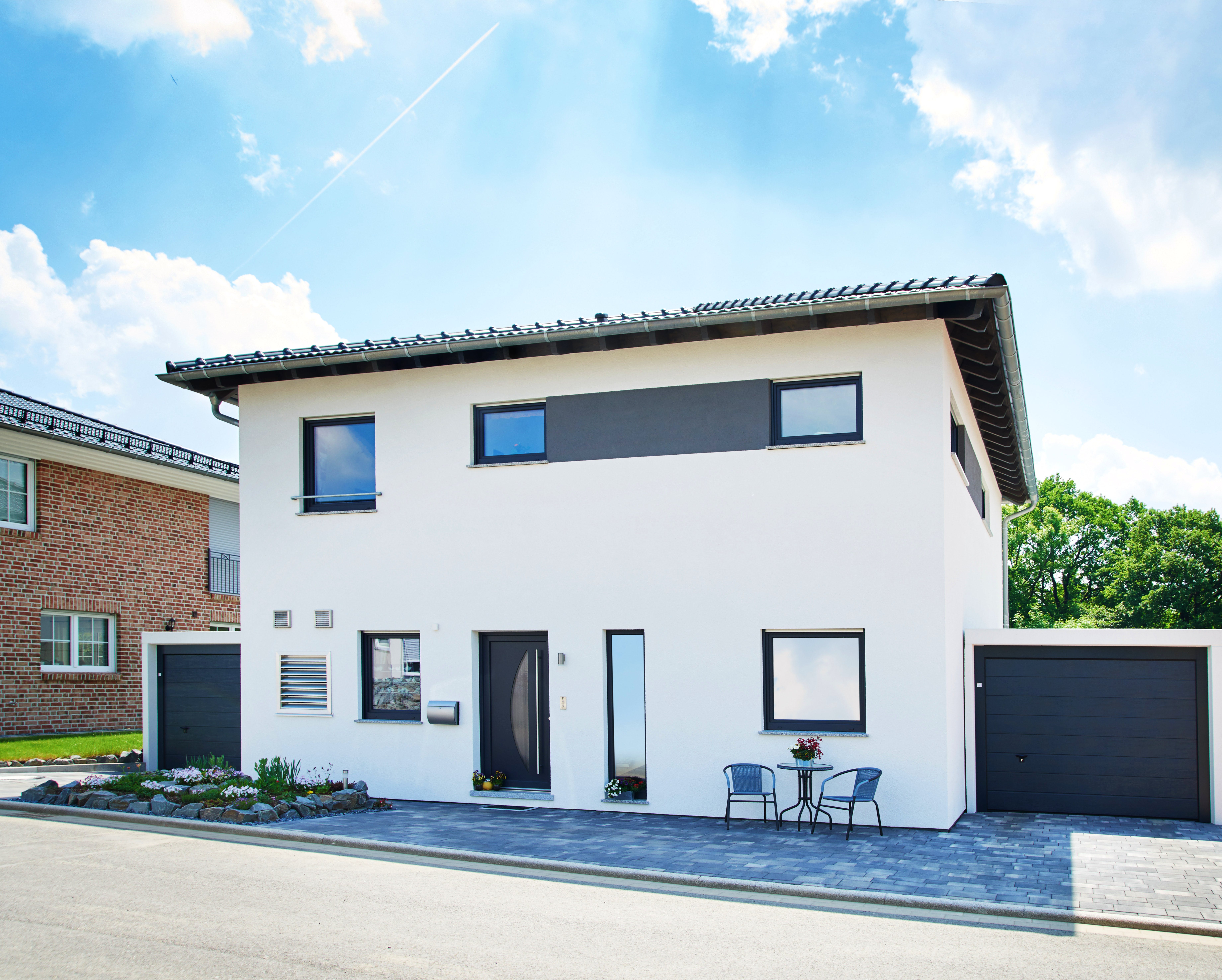 Fertighaus Komforta von FINGERHUT-HAUS Schlüsselfertig ab 485704€, Stadtvilla Außenansicht 1