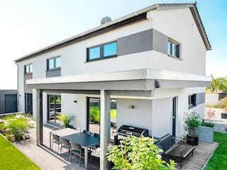 Fertighaus Ludema von Fingerhut Haus, Satteldach-Klassiker Außenansicht 1