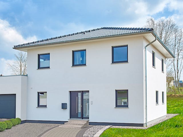 Fertighaus Soccia von Fingerhut Haus Schlüsselfertig ab 446677€, Stadtvilla Außenansicht 1
