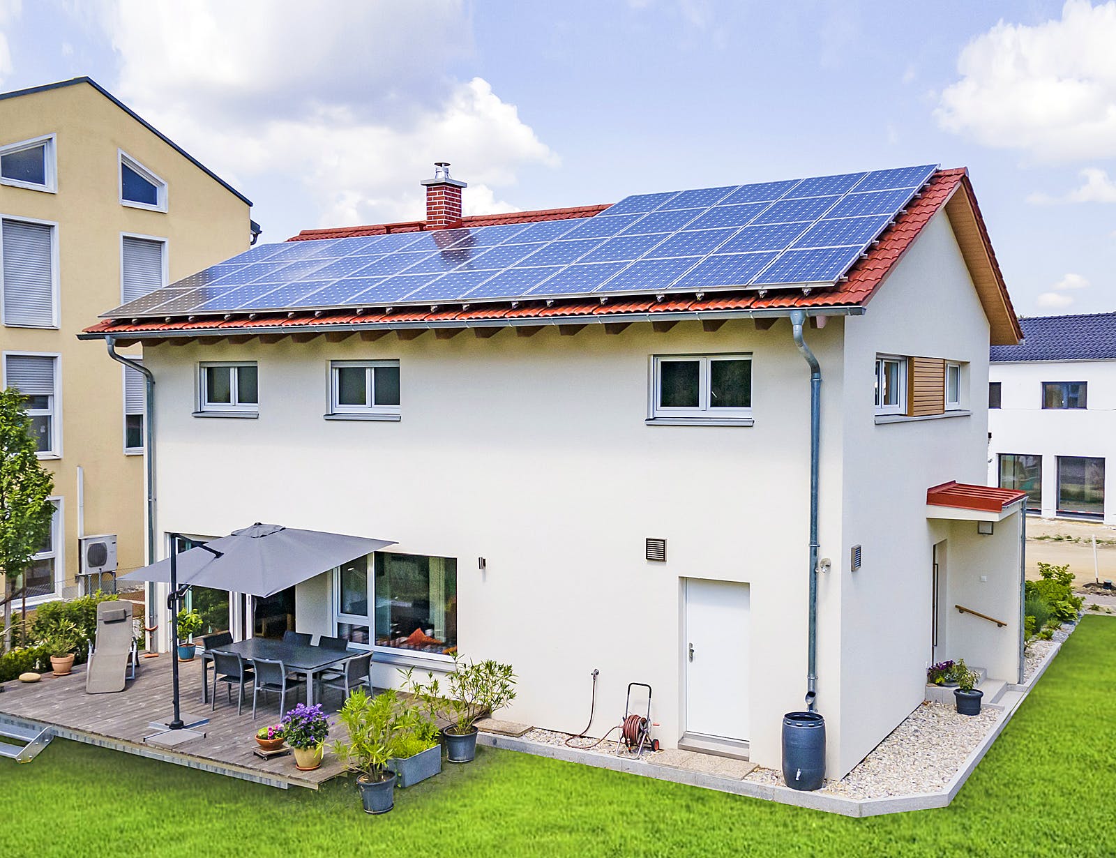 Fertighaus Modern 161 von FischerHaus Schlüsselfertig ab 401550€, Satteldach-Klassiker Außenansicht 1