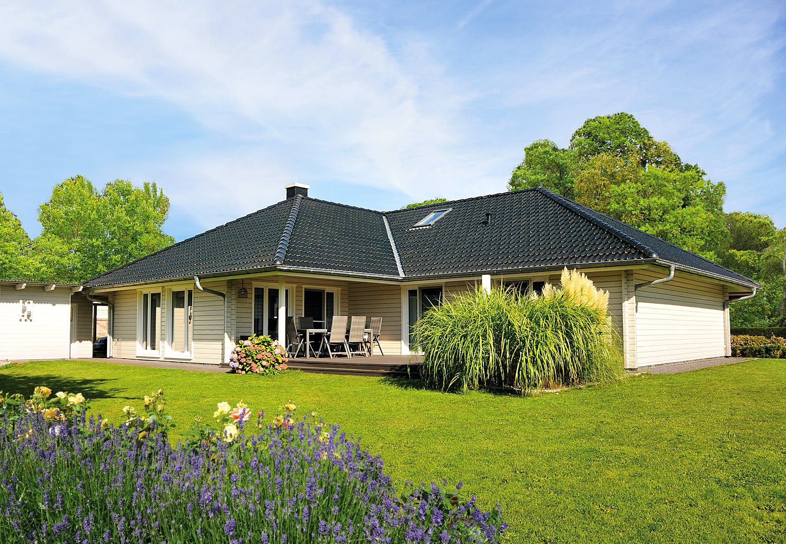 Blockhaus Kalmar von Fjorborg Häuser Ausbauhaus ab 209360€, Blockhaus Außenansicht 1